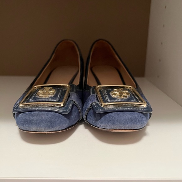 Tory Burch Navy Block Heel 6 - Picture 5 of 6